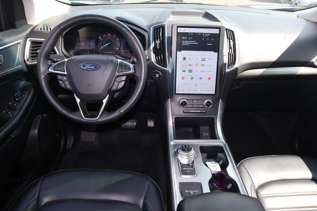 2024 Ford Edge SEL photo 14
