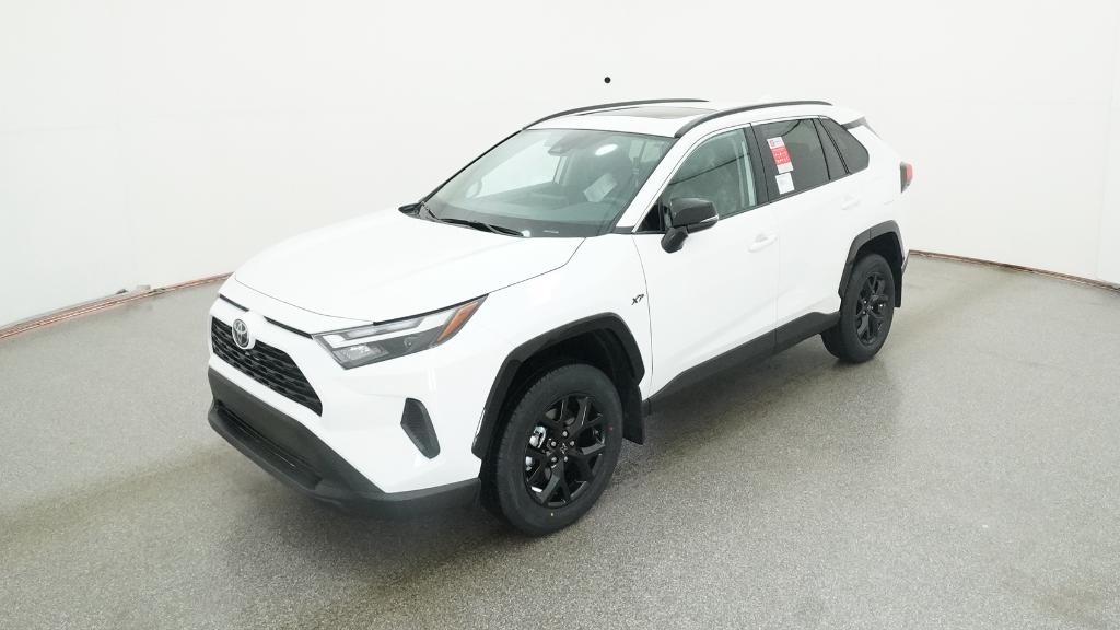 2025 Toyota RAV4 XLE's photo