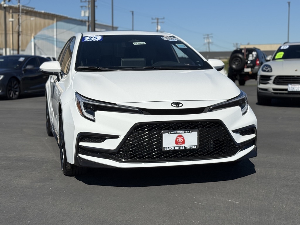 2025 Toyota Corolla SE photo 2