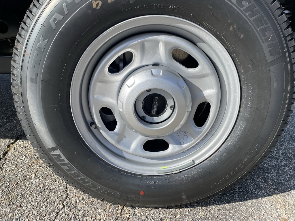 2026 Ford F-250 XL photo 4