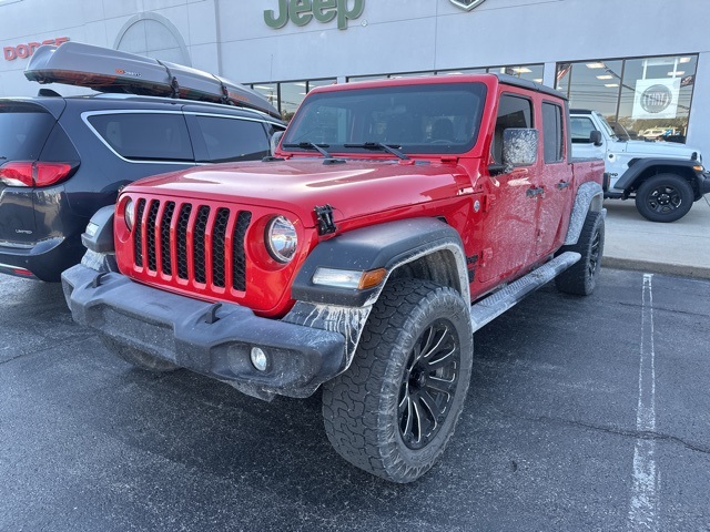 2020 Jeep Gladiator Sport photo 2