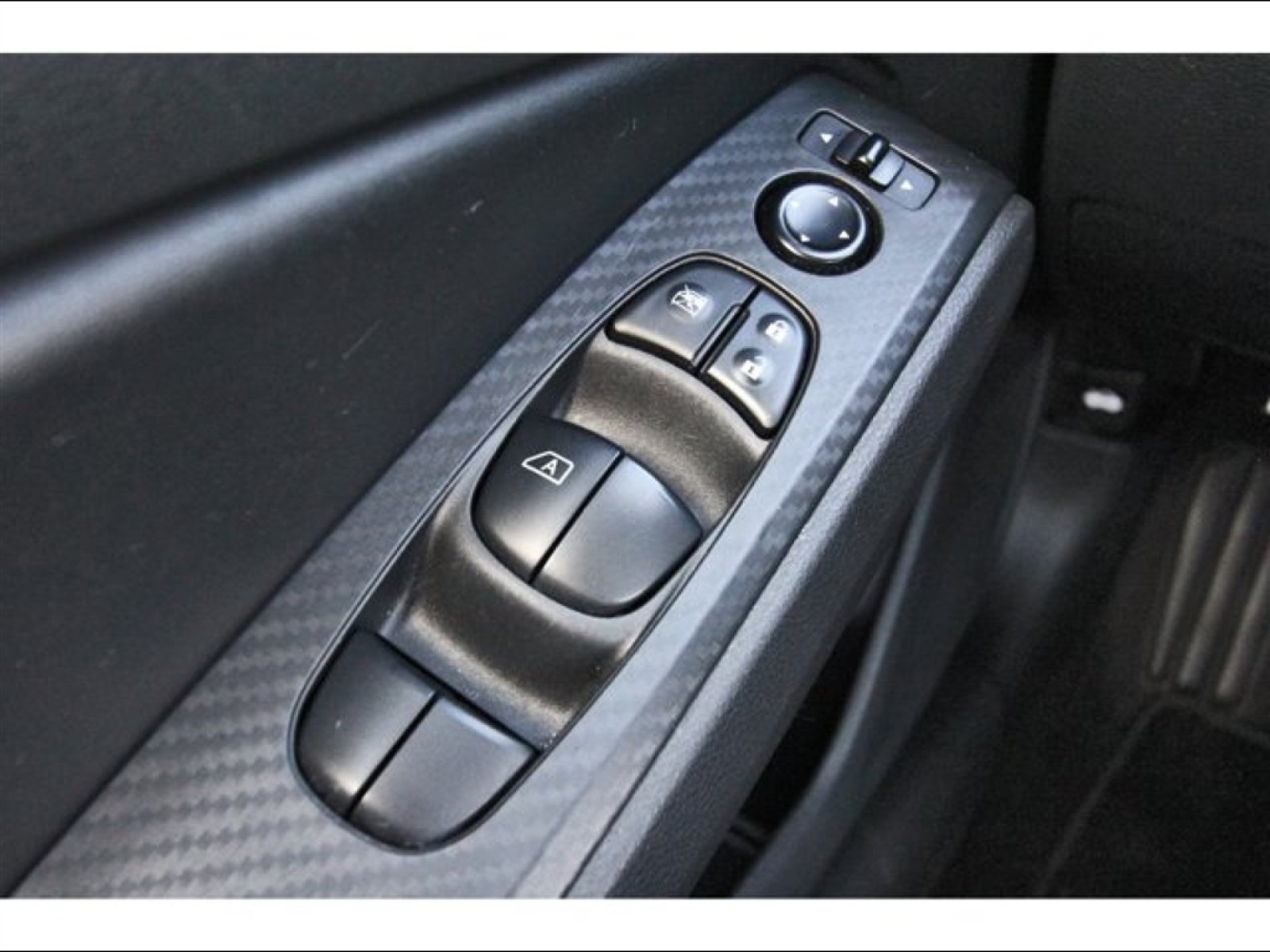 2024 Nissan Altima 2.5 SV Black at Robbins Nissan