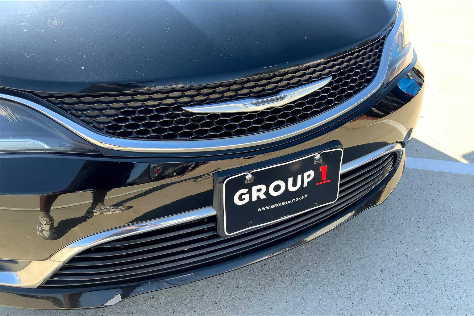 2016 Chrysler 200 Limited photo 29