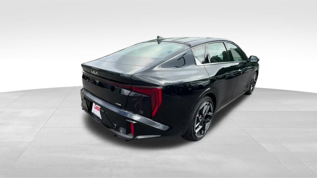 2025 Kia K4 GT-Line photo 6
