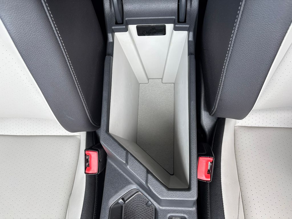 2021 Volkswagen Jetta R-Line photo 22
