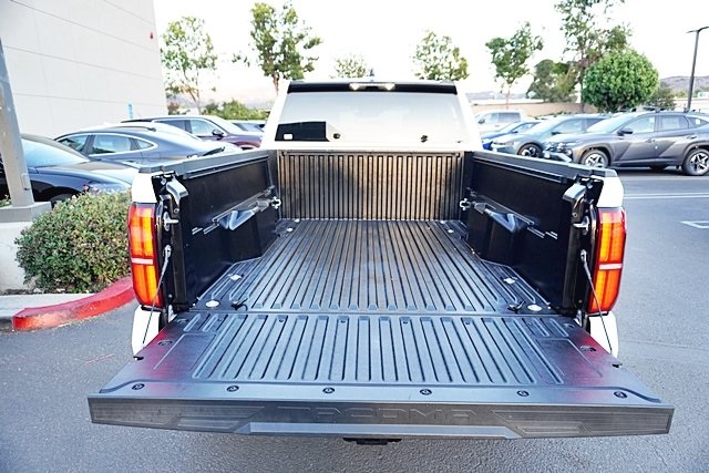 2024 Toyota Tacoma SR5 photo 12