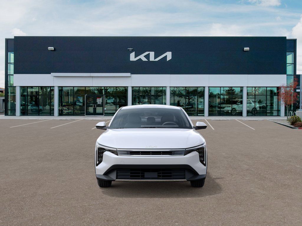 2025 Kia K4 EX photo 2