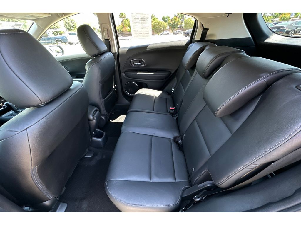 2018 Honda HR-V EX-L photo 12