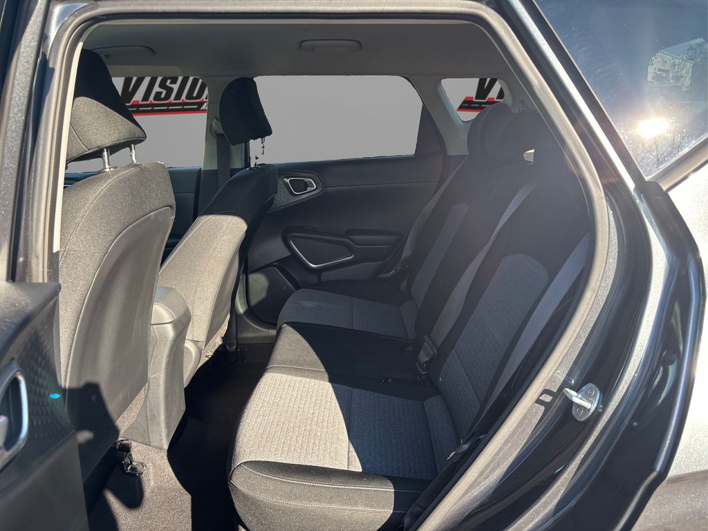 2021 Kia Soul S photo 10