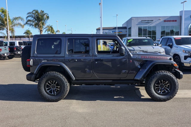 2025 Jeep Wrangler Rubicon photo 2
