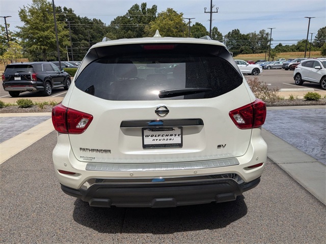 2020 Nissan Pathfinder SV photo 4