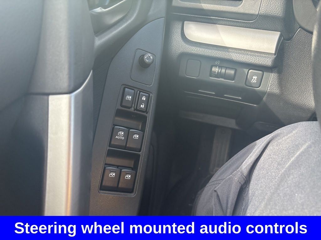2014 Subaru Forester 2.5i photo 13