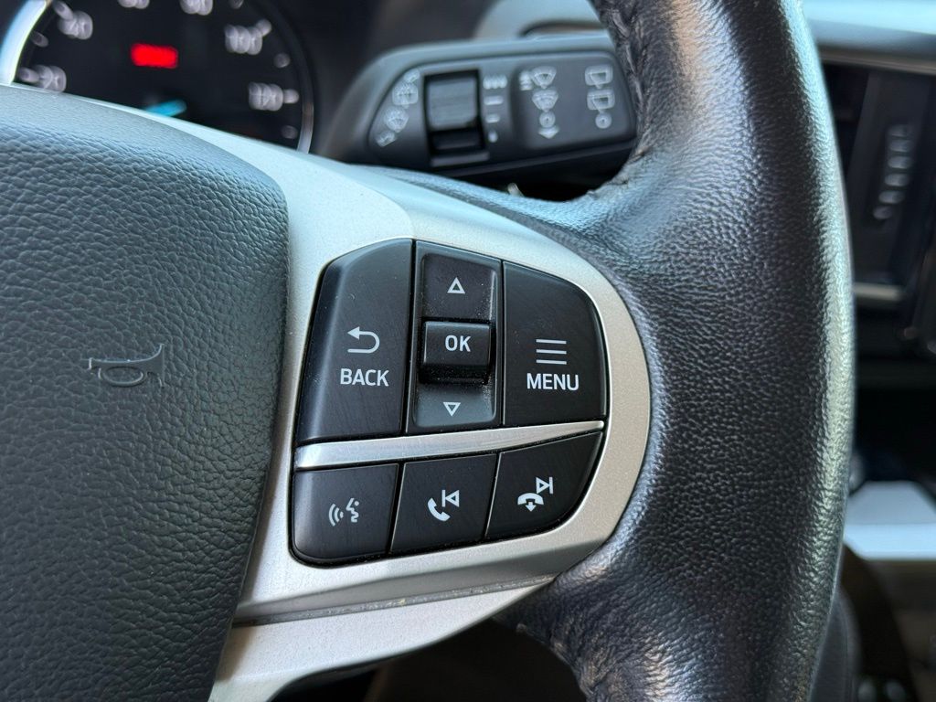 2022 Ford Explorer Limited photo 11