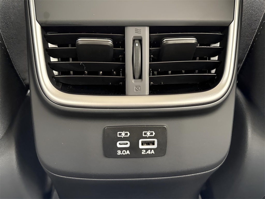 2025 Subaru Outback Premium photo 9