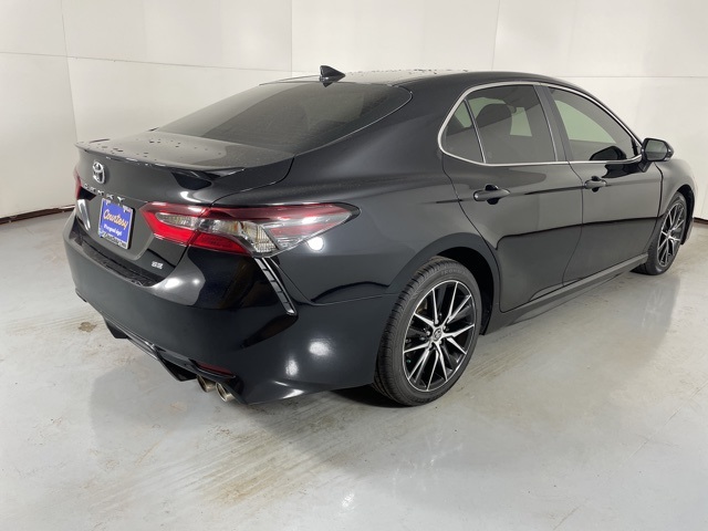 2024 Toyota Camry SE photo 8