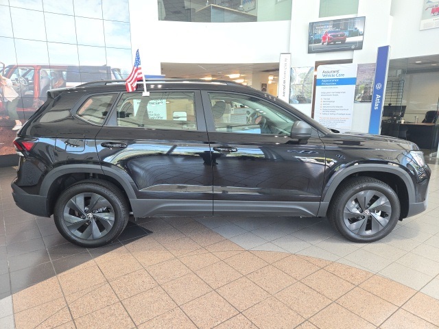 2025 Volkswagen Taos S photo 8