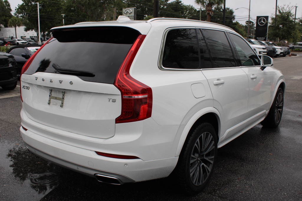 2020 Volvo XC90 T5 Momentum photo 4