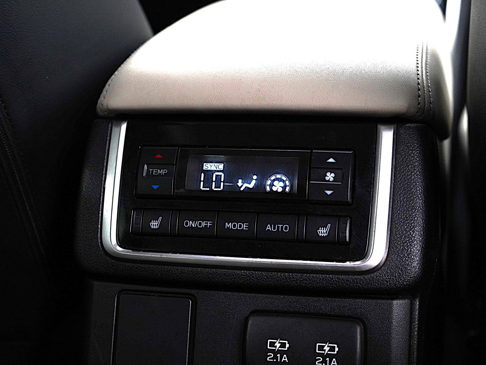 2020 Subaru Ascent Limited photo 15
