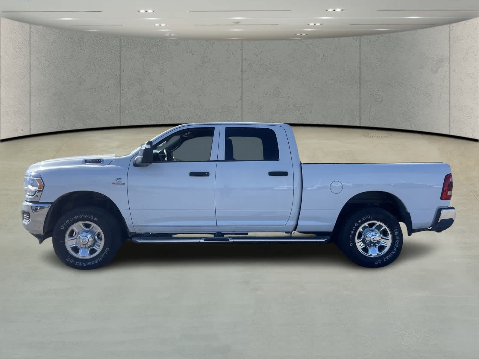 2024 Ram 3500 Tradesman photo 4