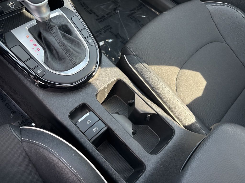 2023 Kia Forte GT-Line photo 27