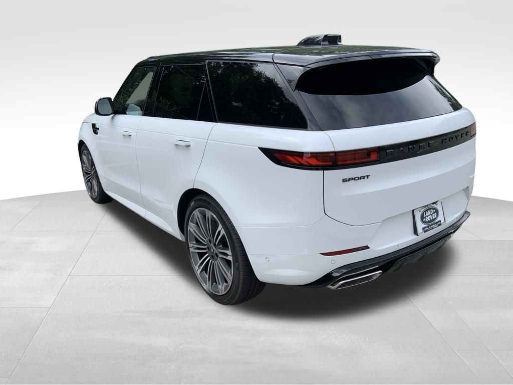 2025 Land Rover Range Rover Sport SE photo 6