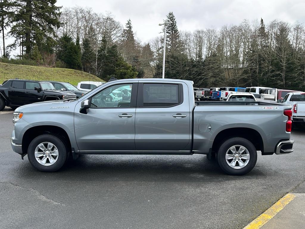 2025 Chevrolet Silverado LT photo 5