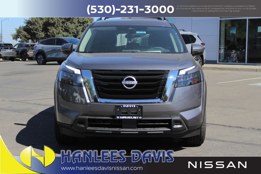 2025 Nissan Pathfinder SV photo 2
