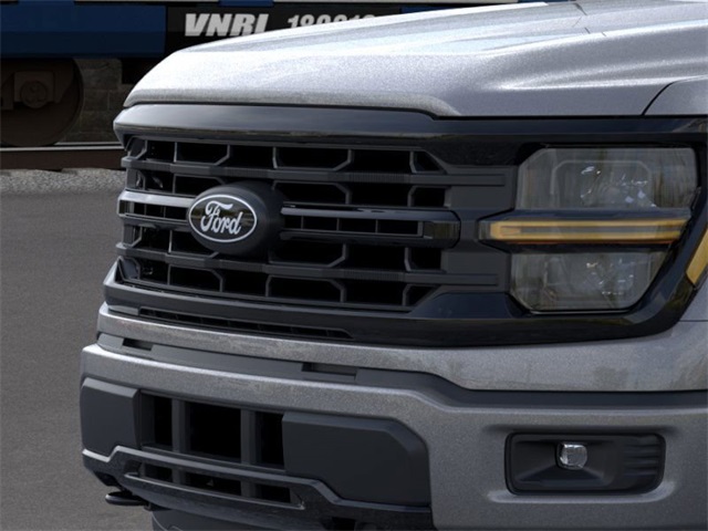 2025 Ford F-150 XLT photo 17