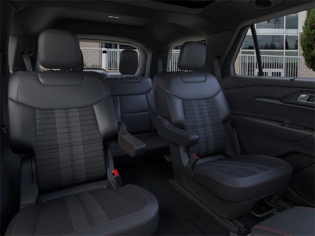 2025 Ford Explorer ST-Line photo 11