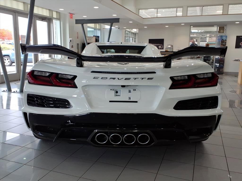 2026 Chevrolet Corvette Z06 3LZ photo 3
