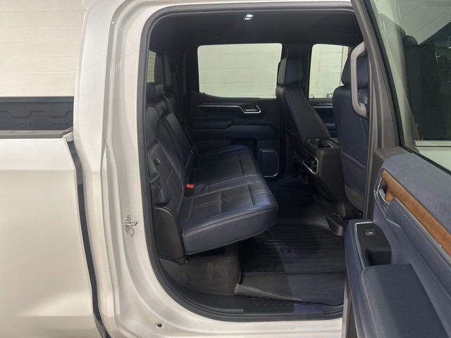 2022 Chevrolet Silverado 1500 High Country photo 14
