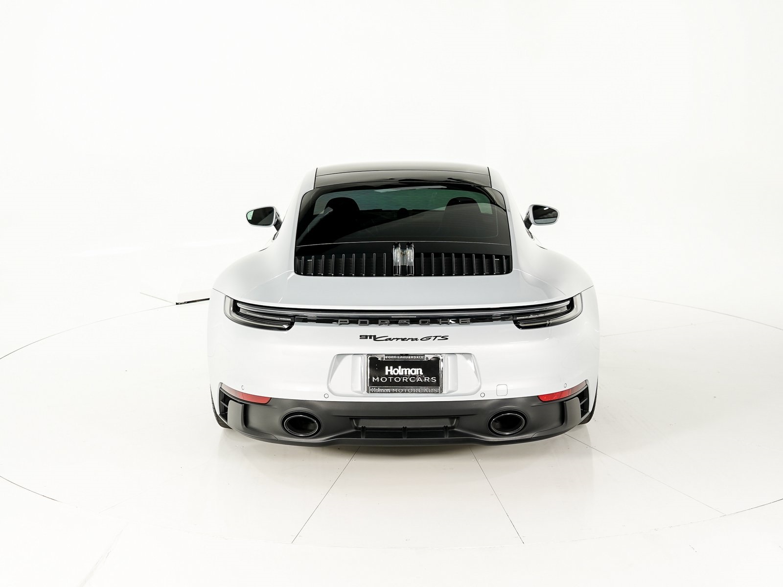 2024 Porsche 911 GTS photo 4