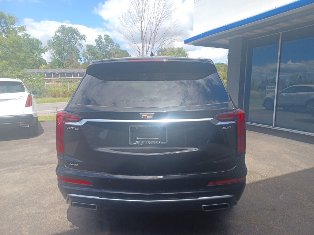 2023 Cadillac XT6 Premium Luxury photo 3