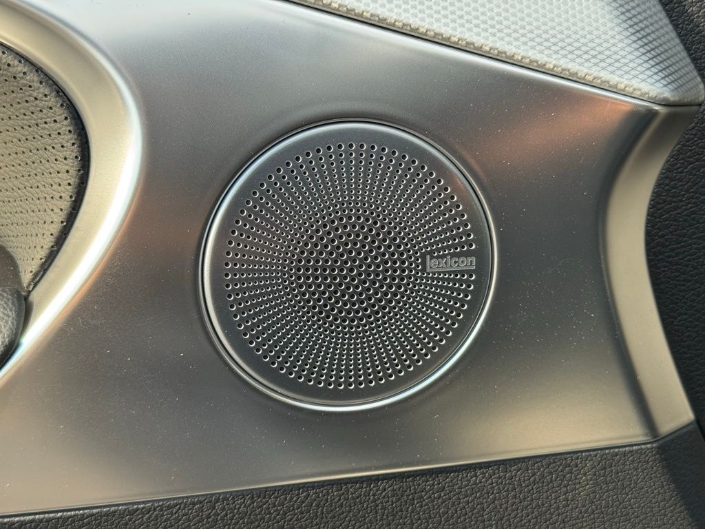2026 Genesis G70 2.5T Prestige photo 24