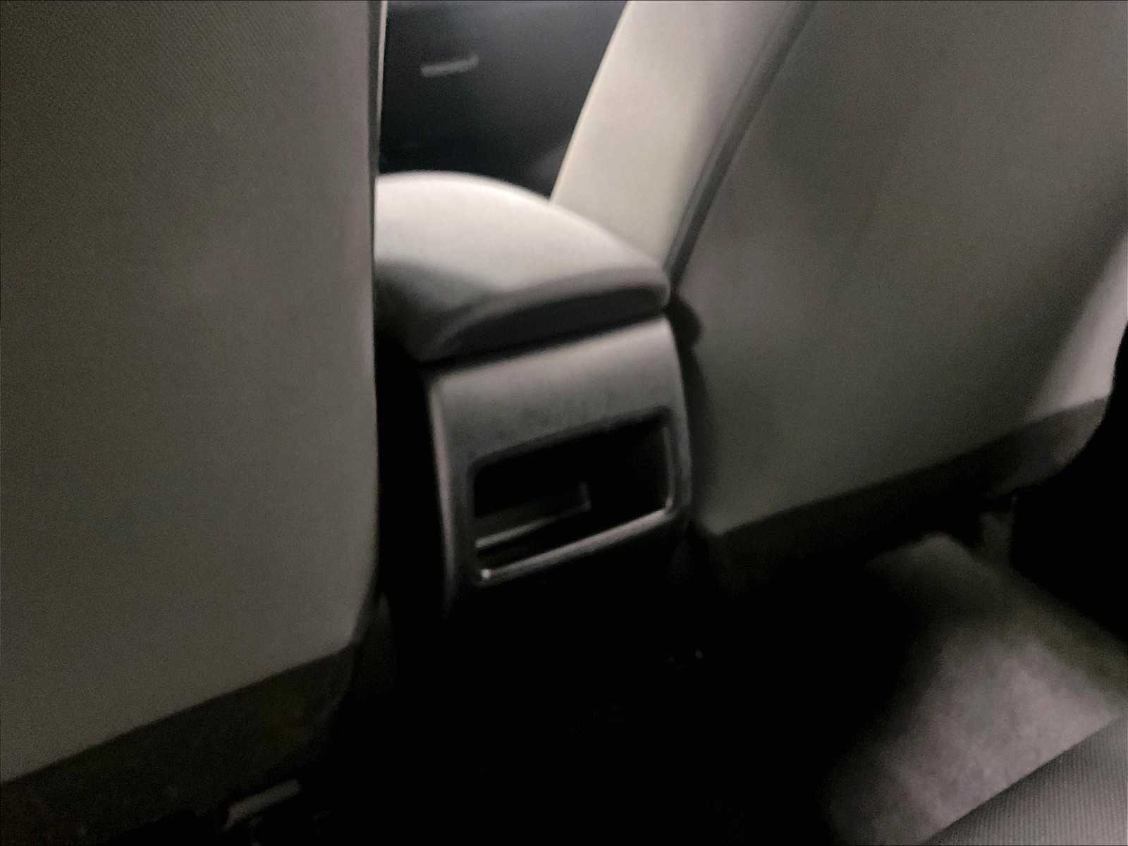 2022 Toyota Corolla LE photo 26
