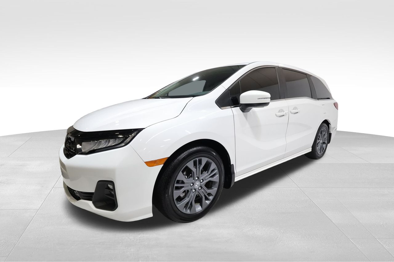2025 Honda Odyssey Touring photo 7