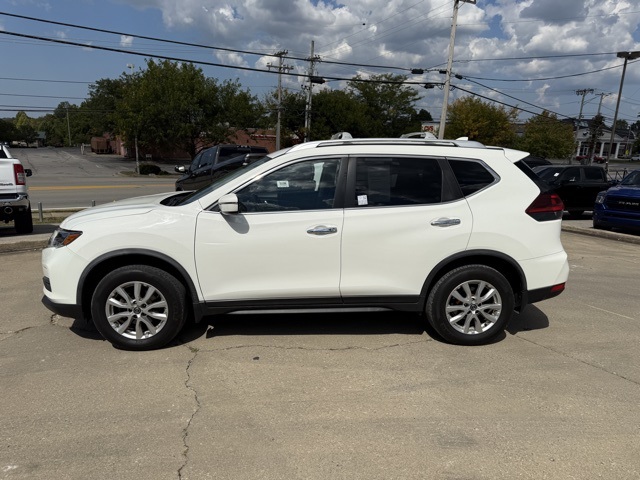 2020 Nissan Rogue SV photo 7