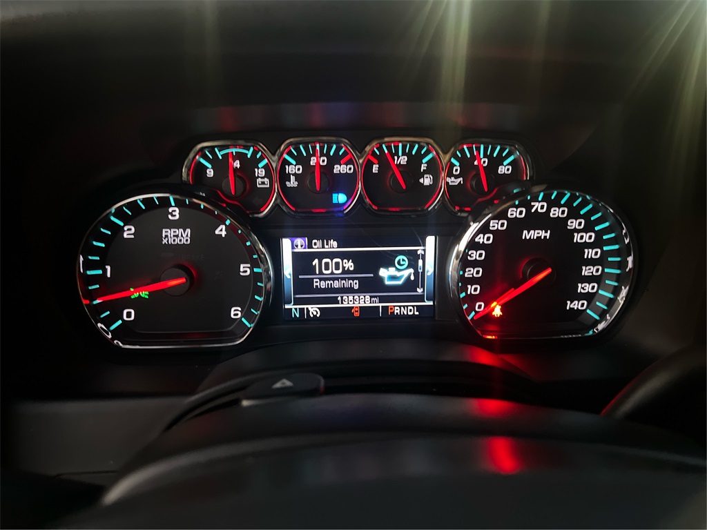 2018 Chevrolet Tahoe LT photo 14
