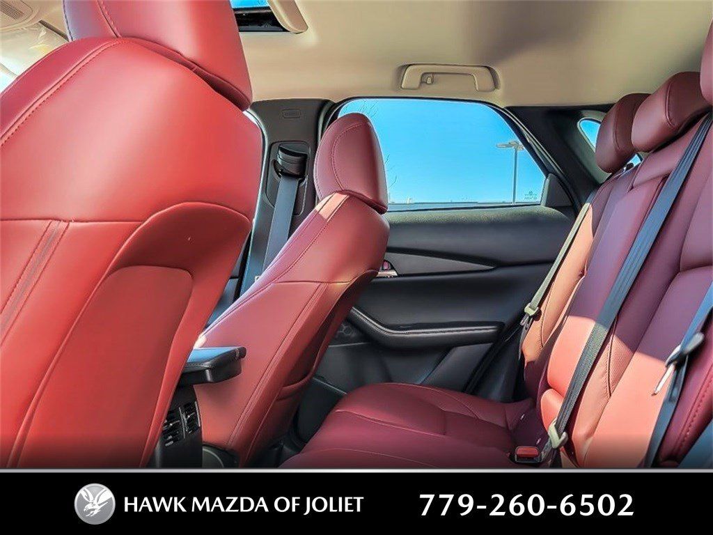 2025 MAZDA CX-30 - Image 10