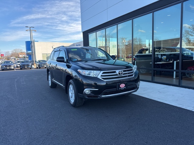 2013 Toyota Highlander Base's photo