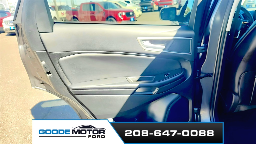 2024 Ford Edge SEL photo 46