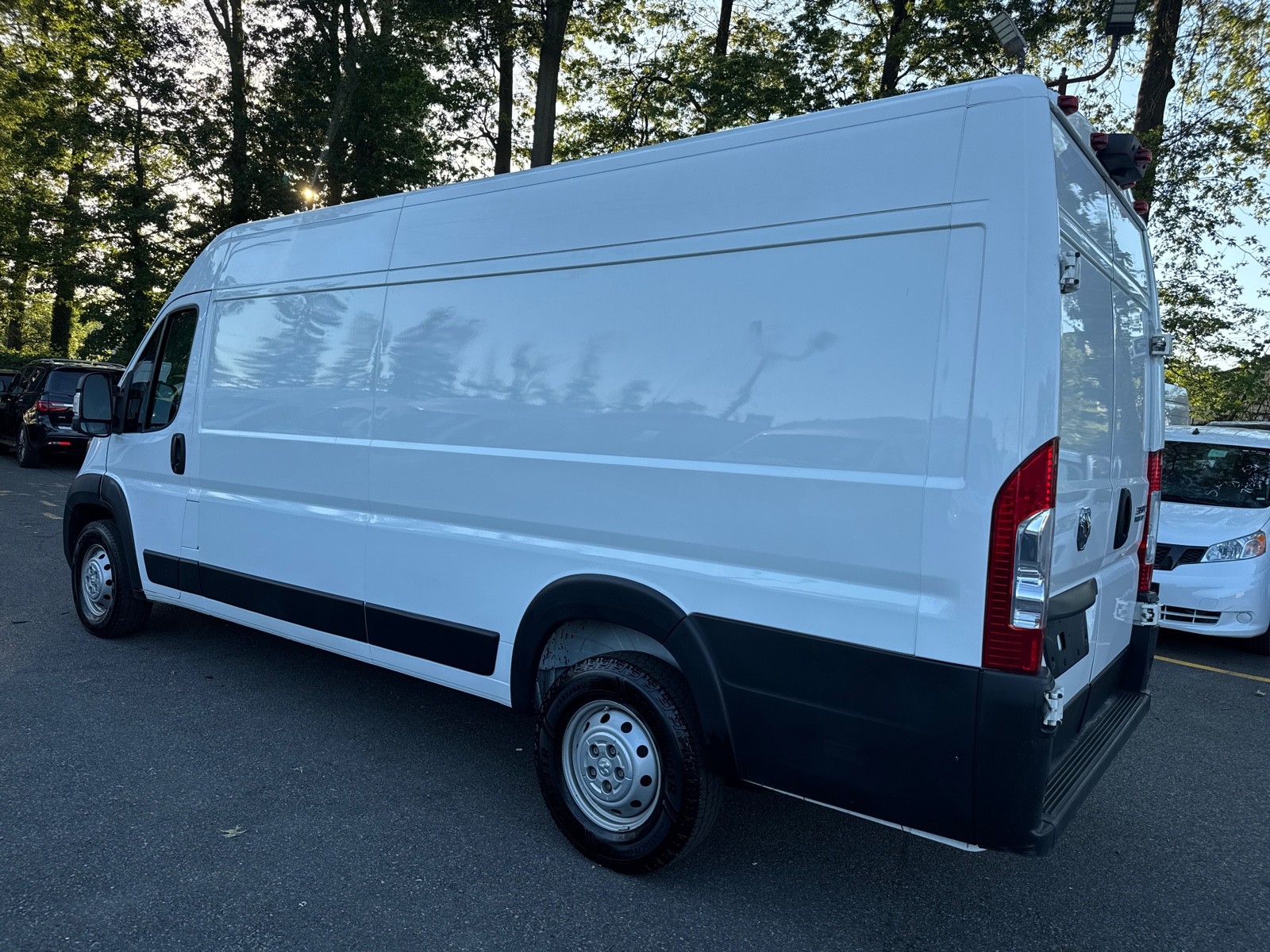 2023 Ram 3500 photo 5