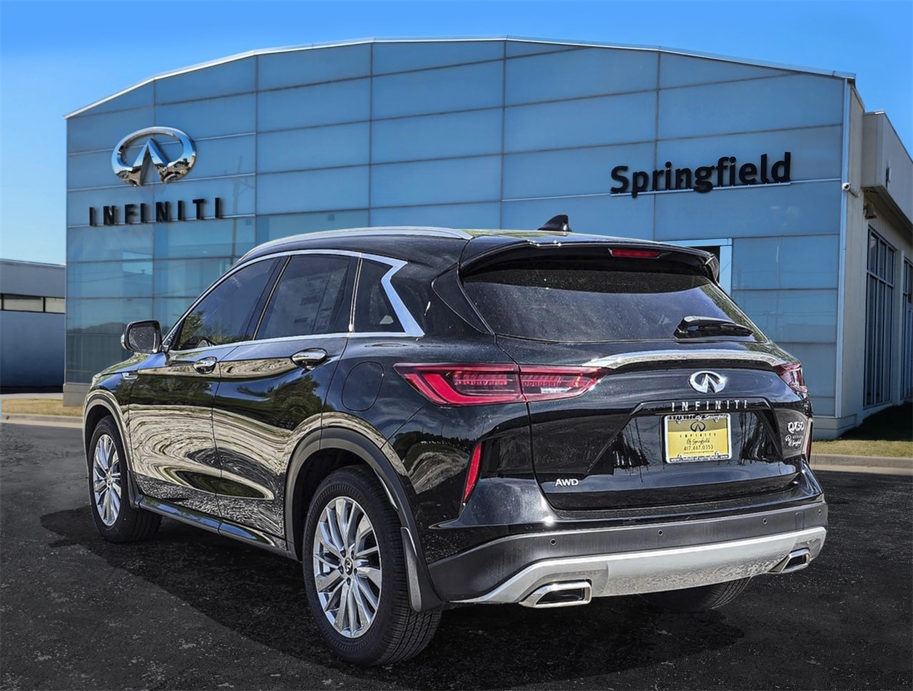 2025 Infiniti QX50 Luxe AWD photo 4