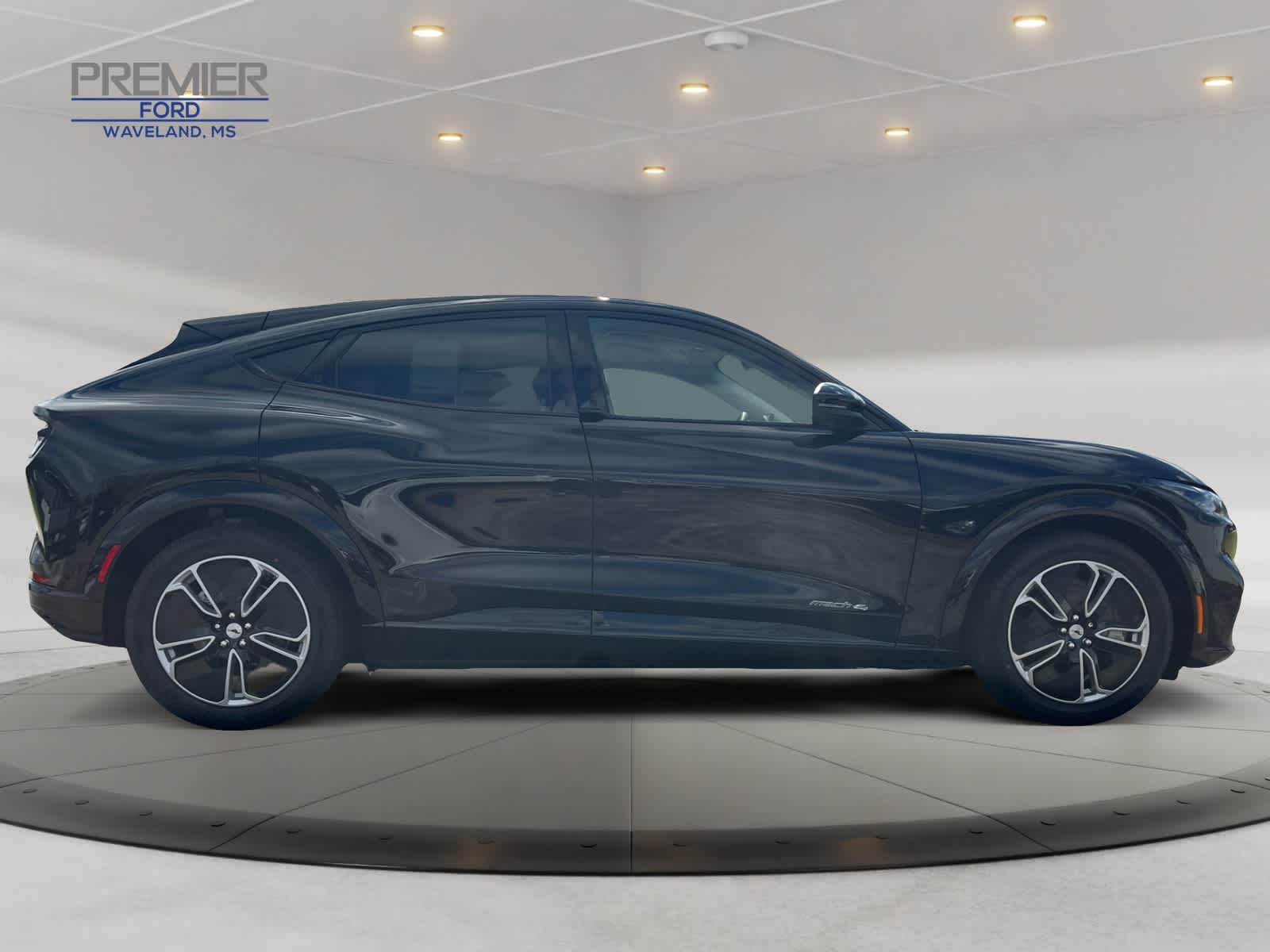 2023 Ford Mustang Mach-E Premium photo 6