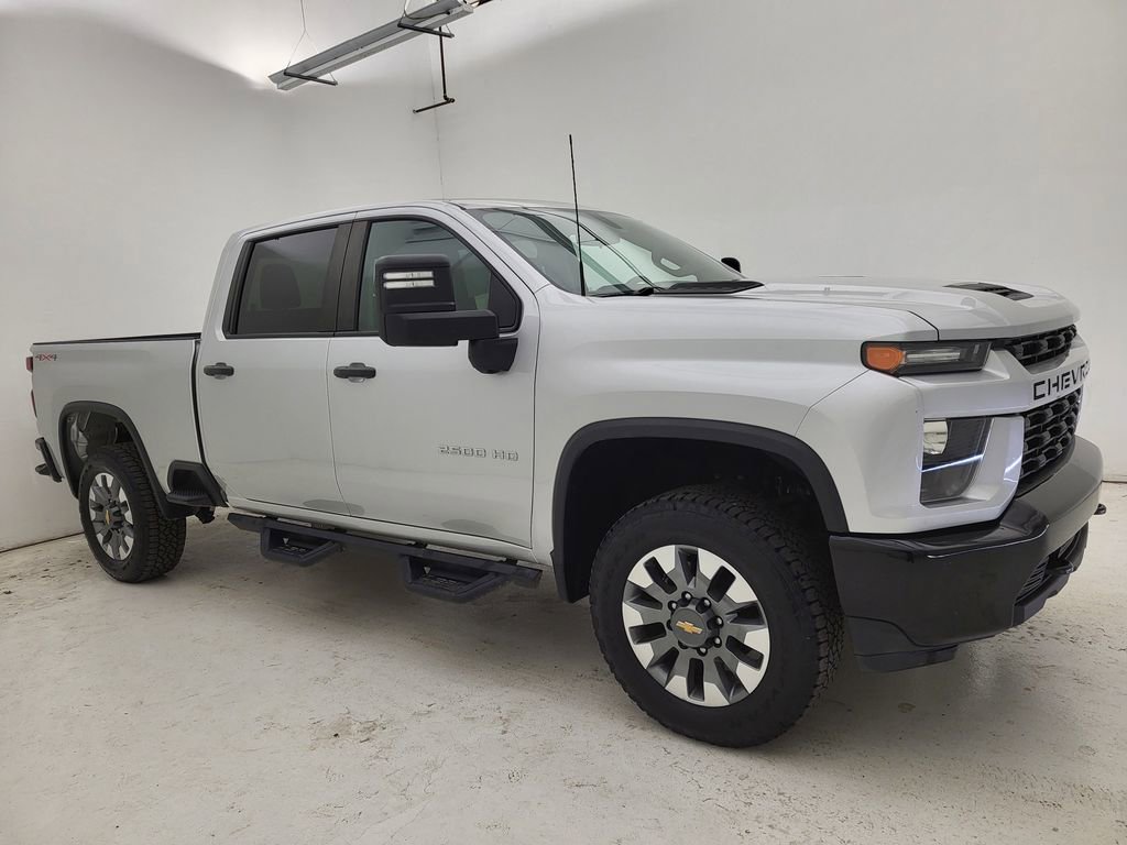 2022 Chevrolet Silverado 2500HD Custom's photo