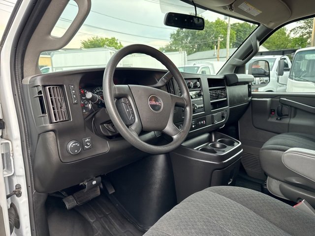 2023 Gmc Savana Cargo 2500 photo 19