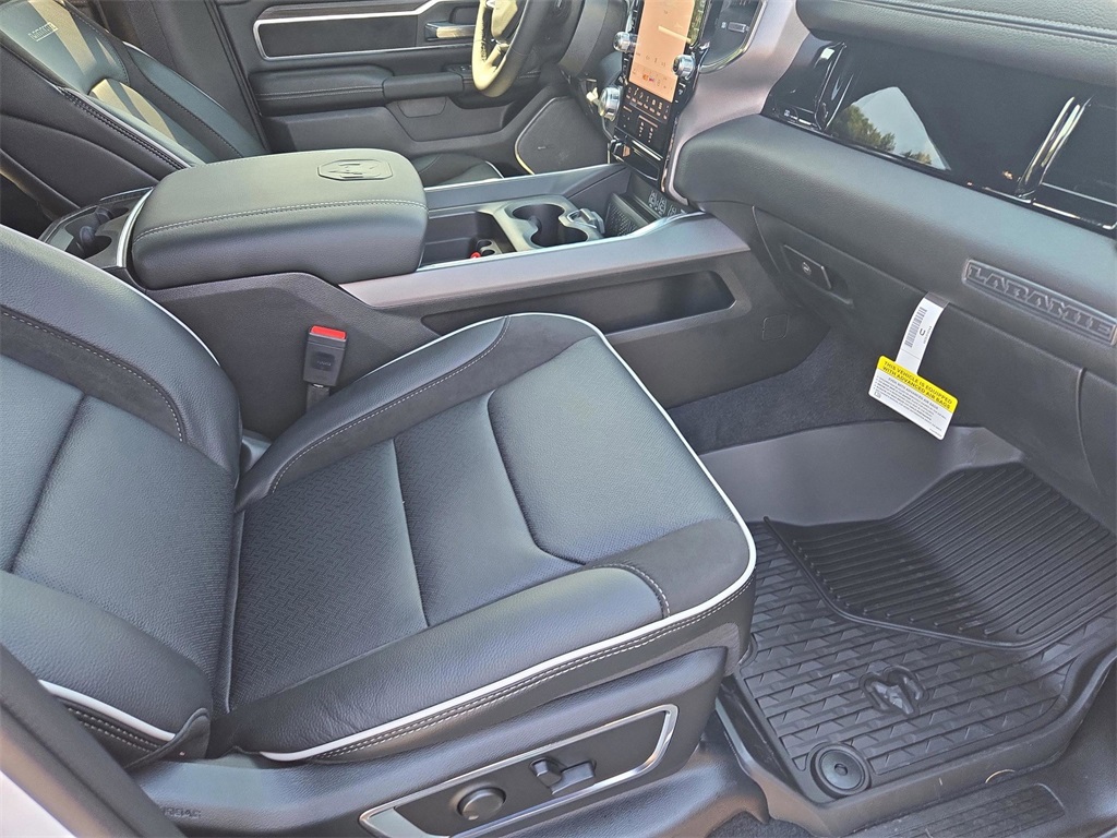 2026 Ram 1500 Laramie photo 25