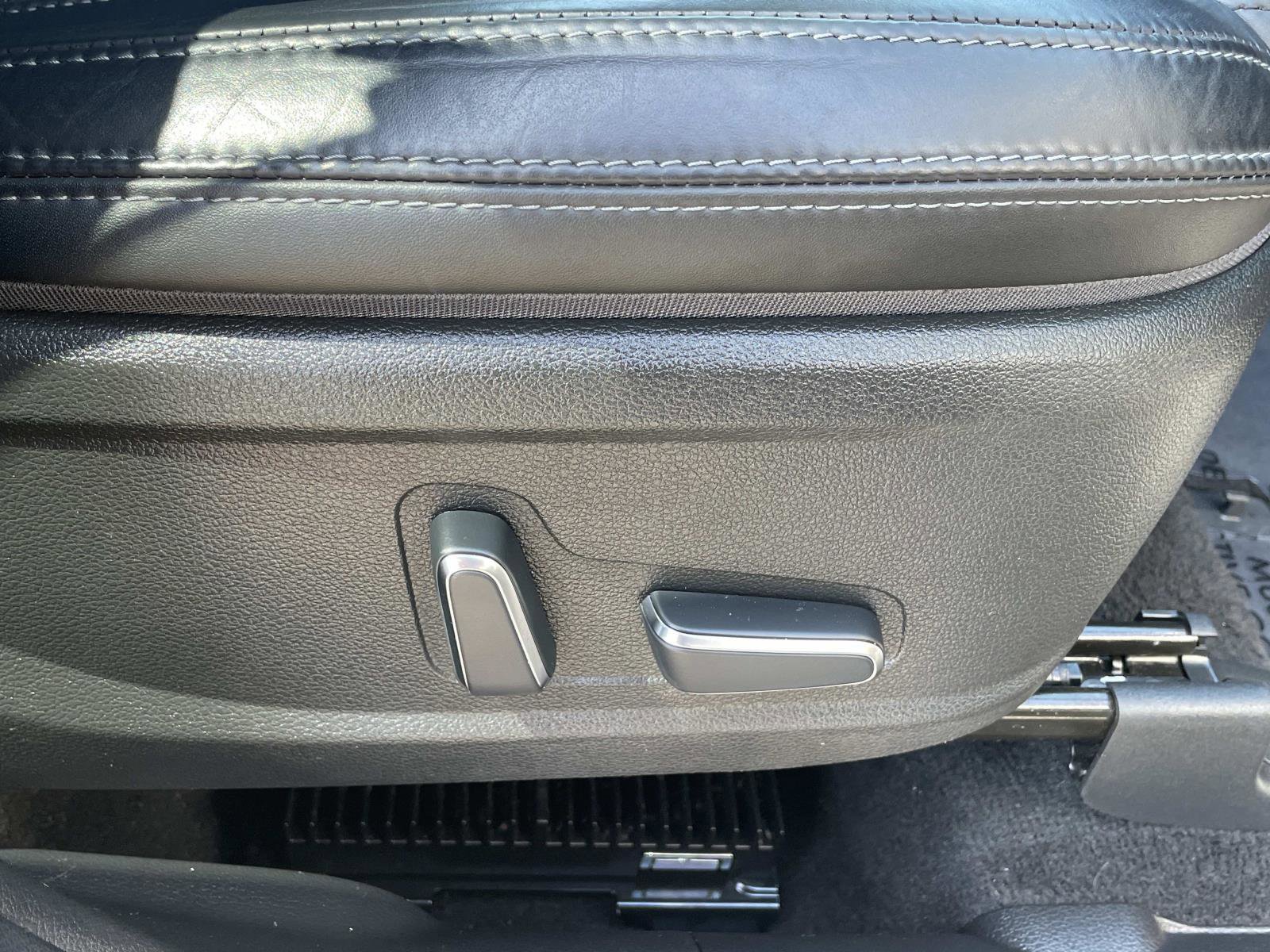 2023 Hyundai Santa Fe Calligraphy photo 22