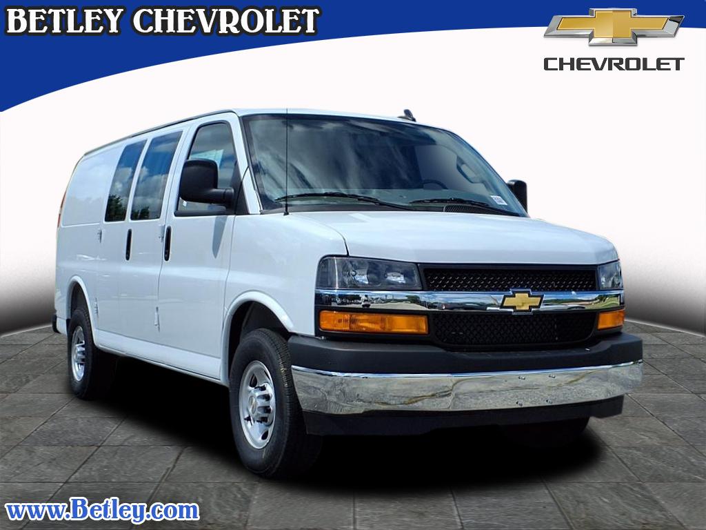 2025 Chevrolet Express Cargo Work Van's photo