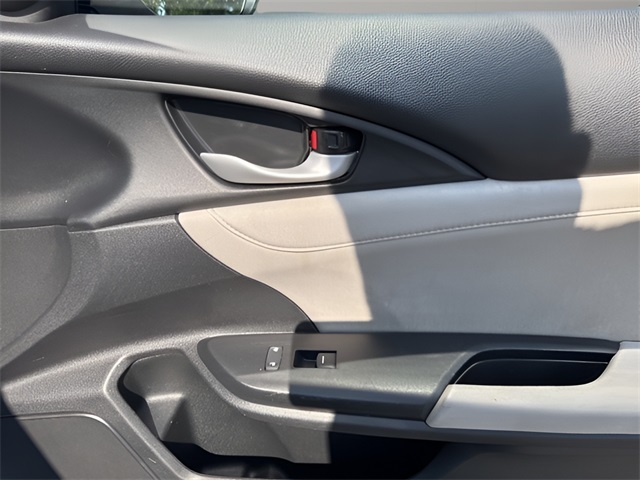 2021 Honda Insight EX photo 19